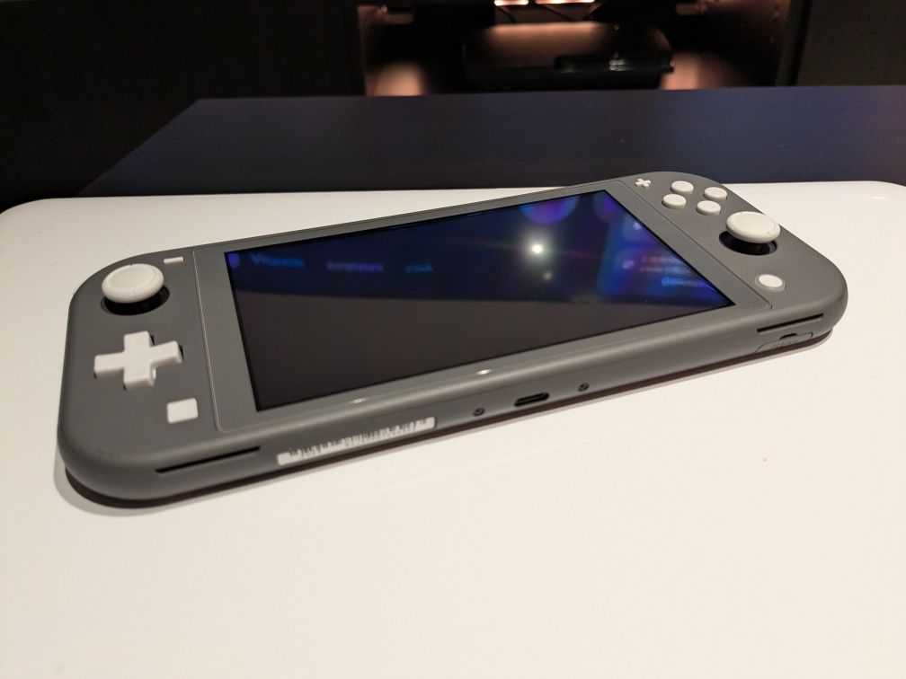Nintendo Switch Lite