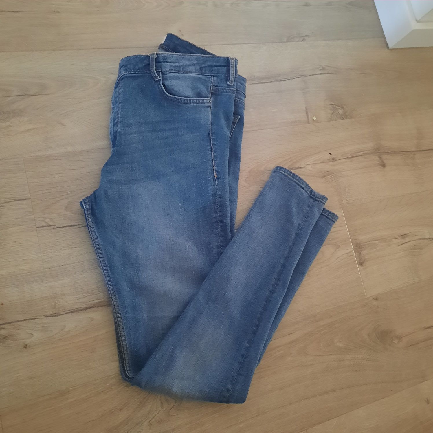 Spodnie jeans Zara r.46