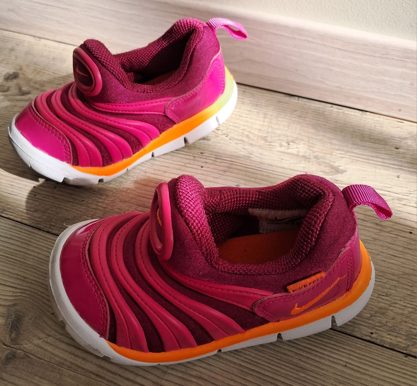 Кросівки NIKE (р.23,5)