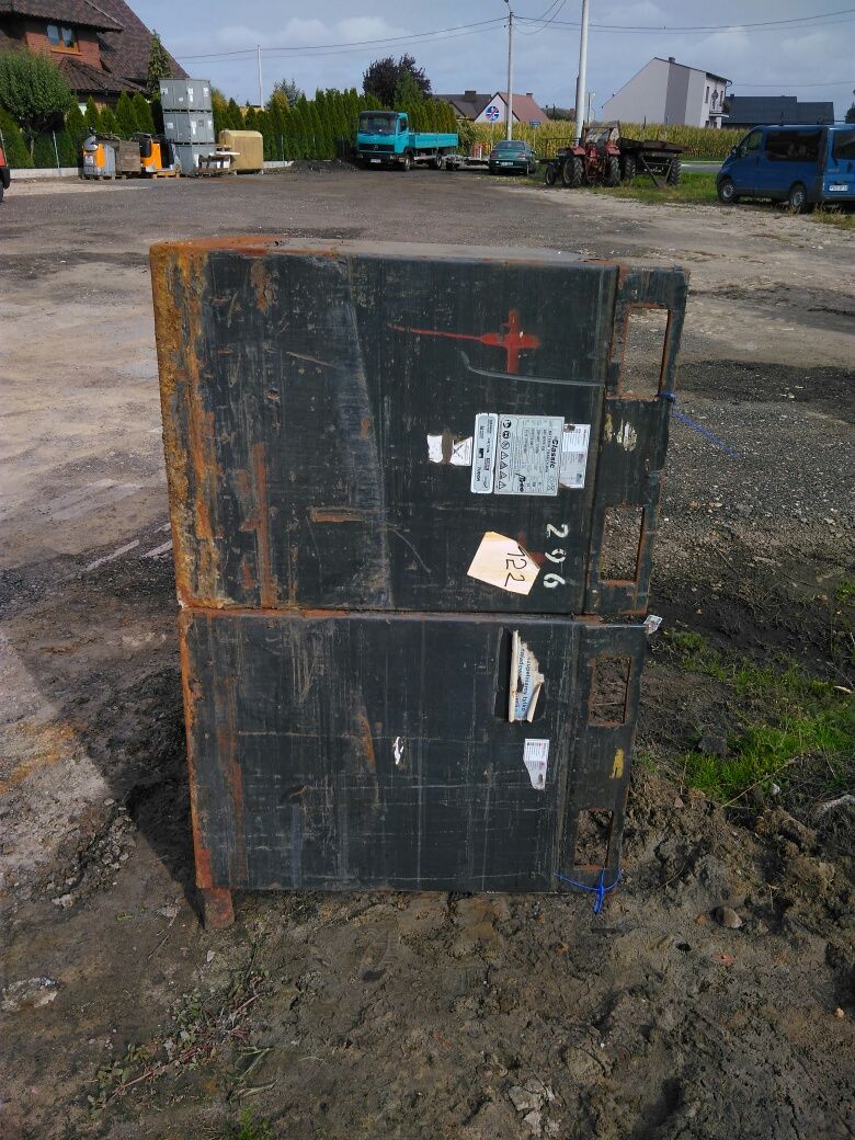 skrzynka na obciążnik balast na tuz obciążnik do ciągnika traktora