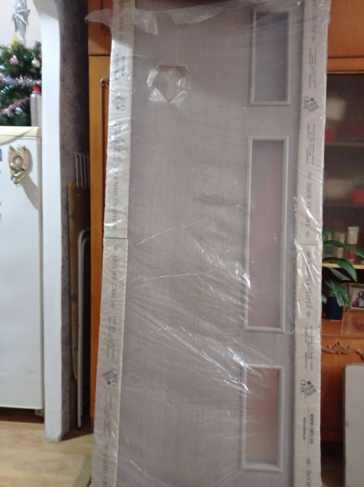 Нове дверне полотно