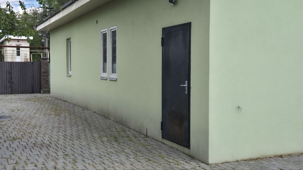 Продам будинок в центрі Підгородного, терміново