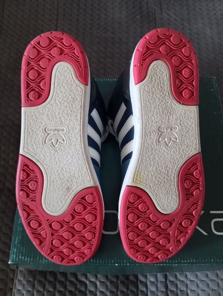 Кроссовки Adidas Midiru Court 2.0  38р.