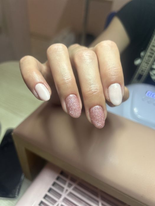 Манікюр/педикюр Новобіличі Академ Салон 600 грн