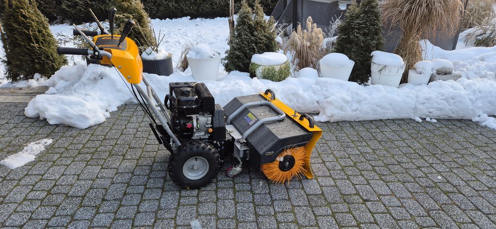 STIGA SWS 800 G odśnieżarka zamiatarka spalinowa