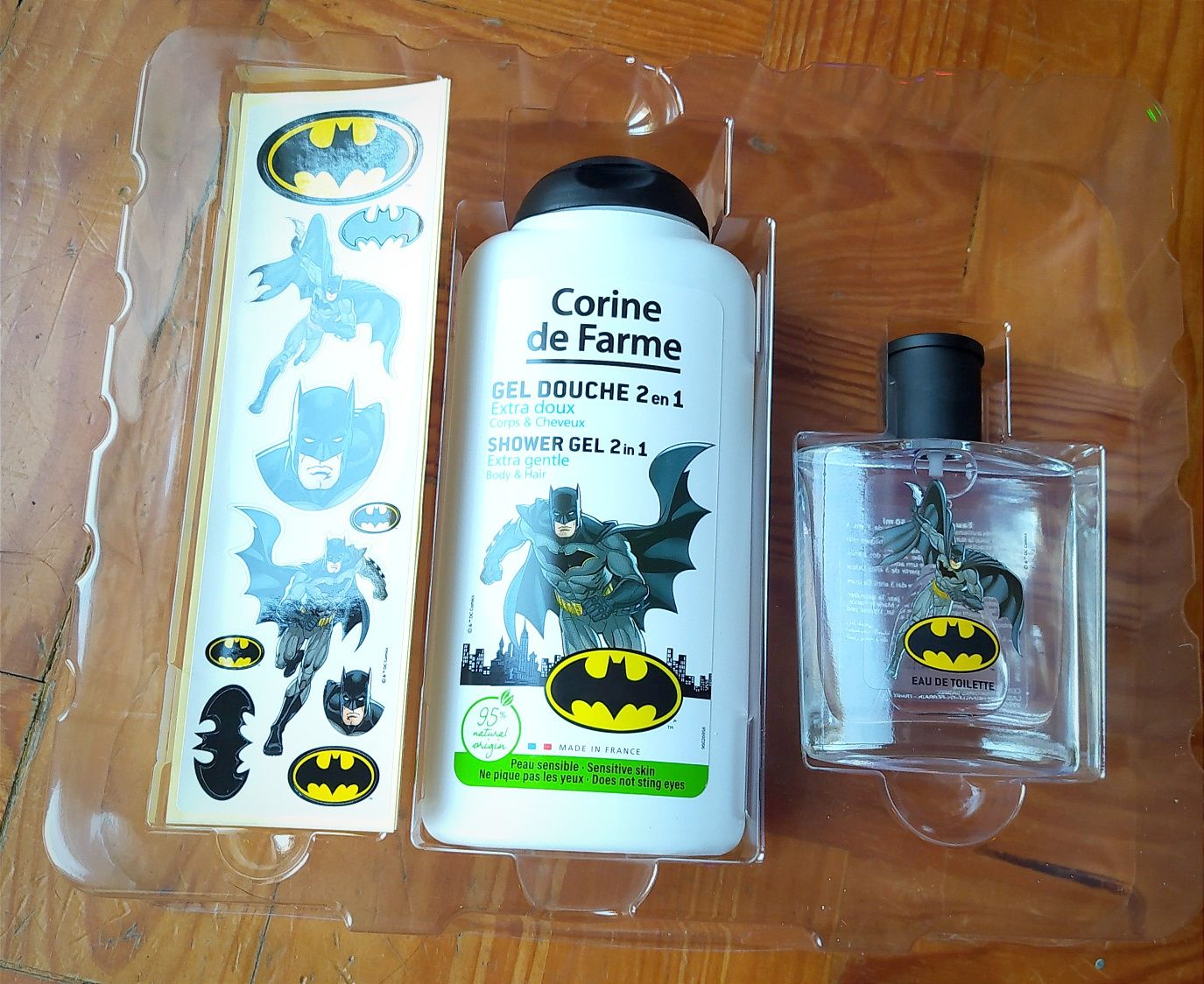 Conjunto Corine de Farme Batman perfume criança :: NOVO