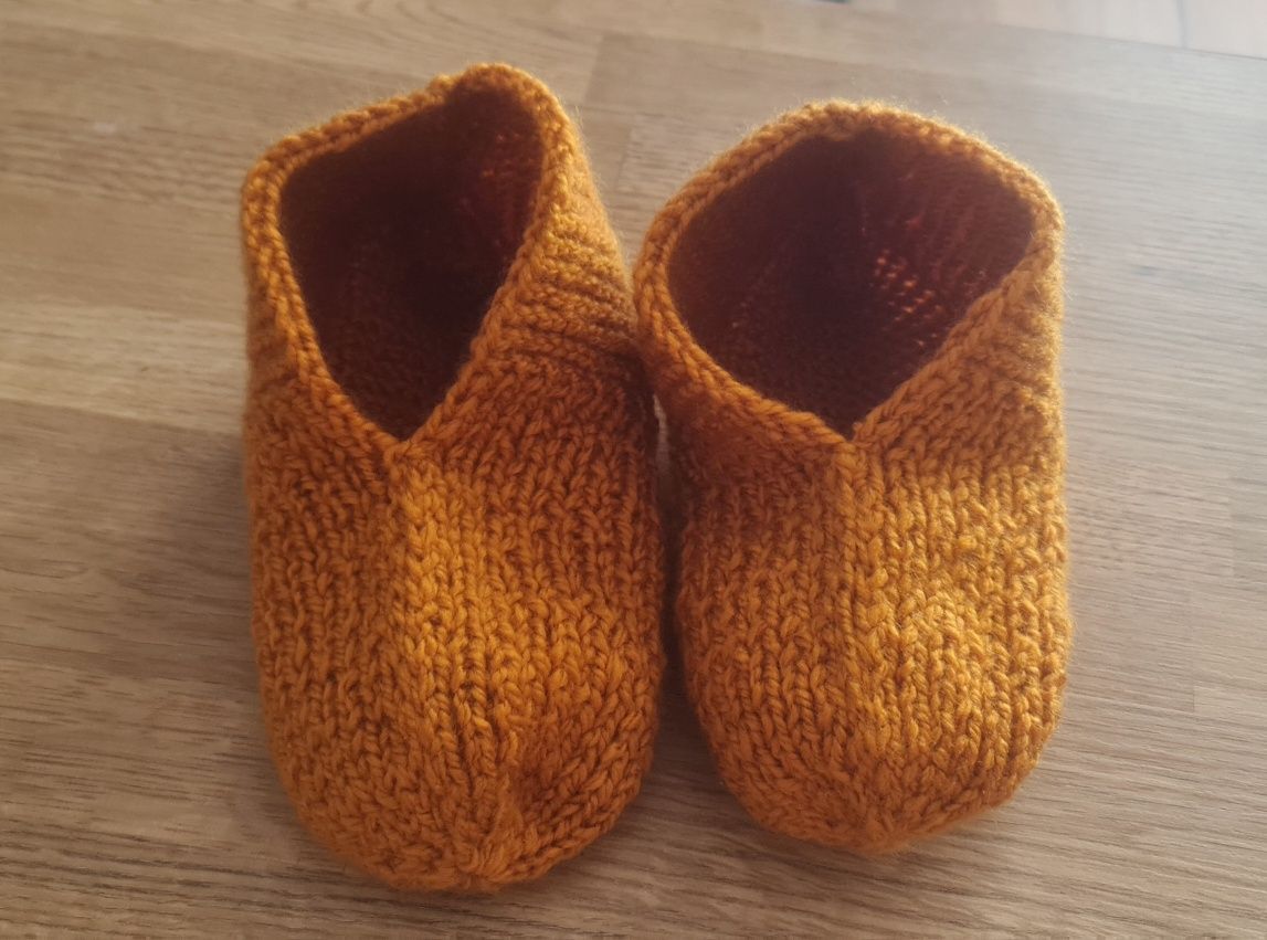Kapcie damskie  2 rozmiary