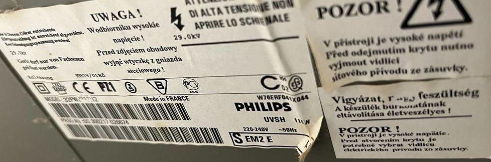 32” Super Flat Widescreen CRT Philips