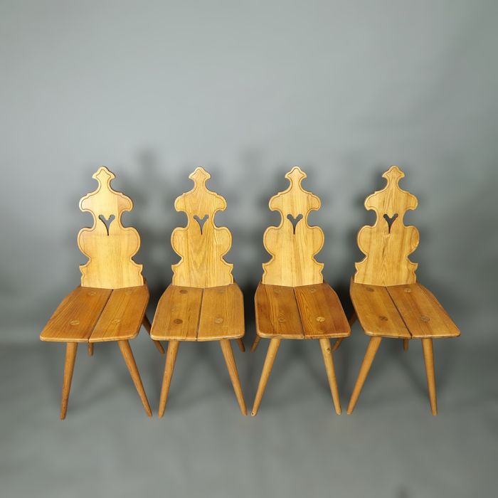 4 Krzesła ludowe proj. J. Kulon , Brutalizm, Vintage Design