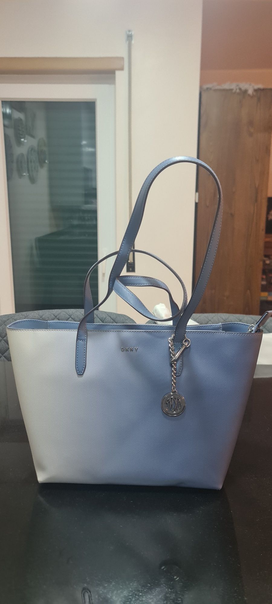 Mala DKNY azul degrade NOVA e ORIGINAL