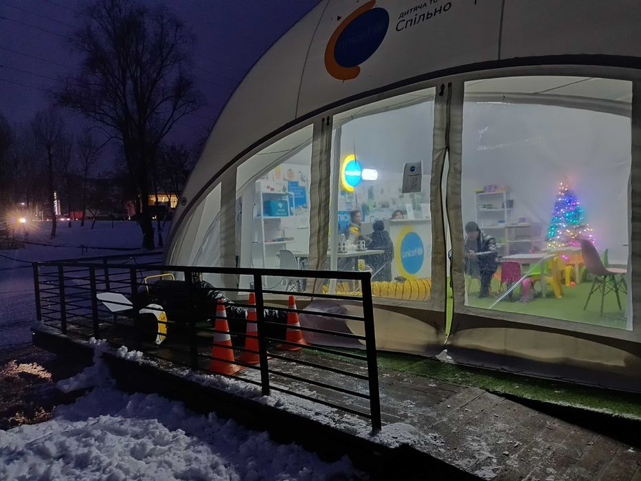 Погодинно, подобово - 3 поверх Маяковського 1 В у парка, для 5 людей!