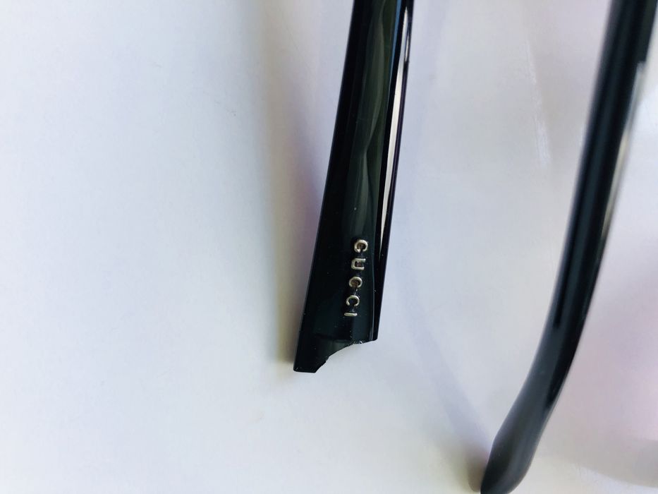 Окуляри сонцезахисні Gucci під ремонт.