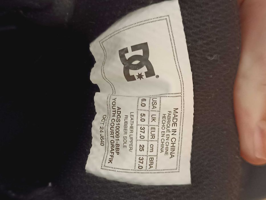 Dc shoes court graffic pink