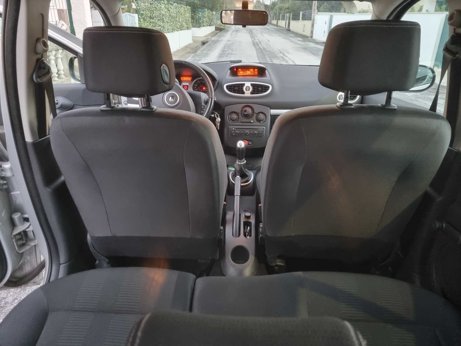 Renault clio 1.2 ; 2009 ; 79000km