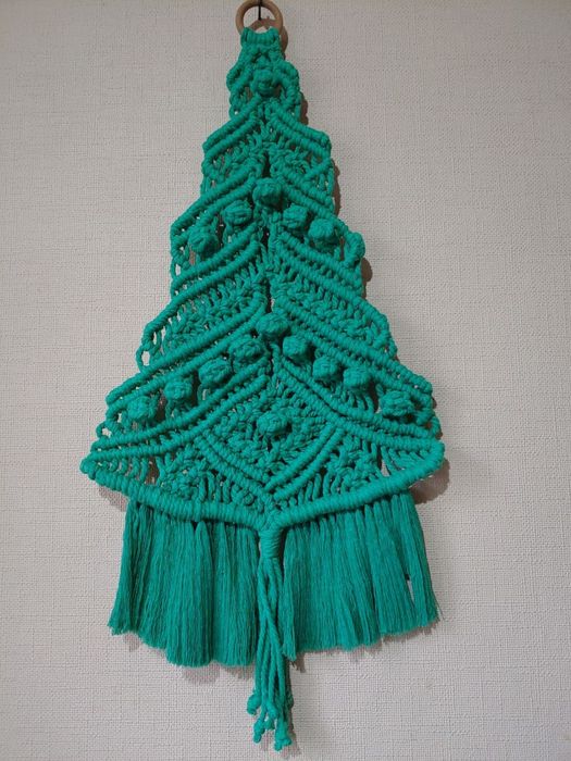 Ялинка декоративна макраме