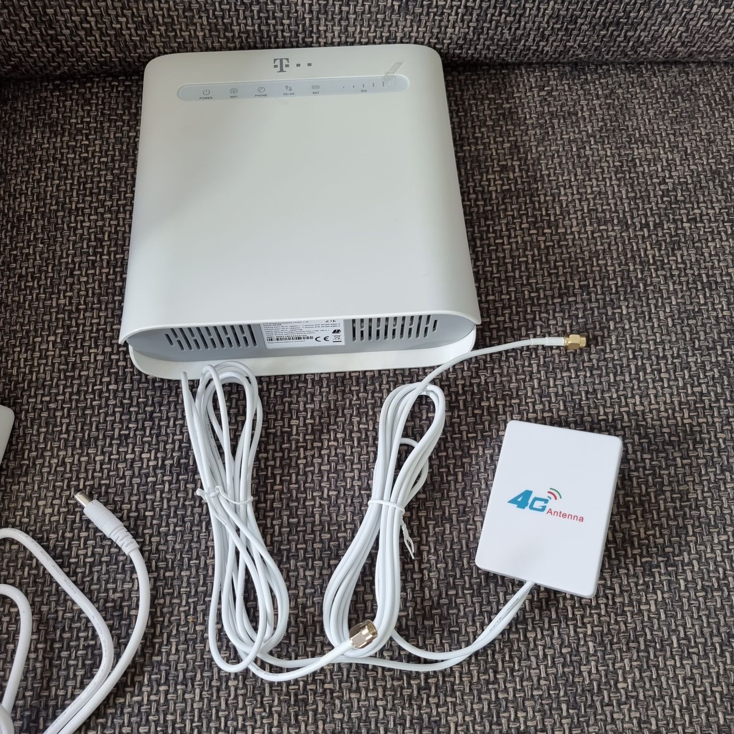 Router ZTE MF286 z antena zewnętrzna LTE cat 6 300 Mbps jak nowy sim