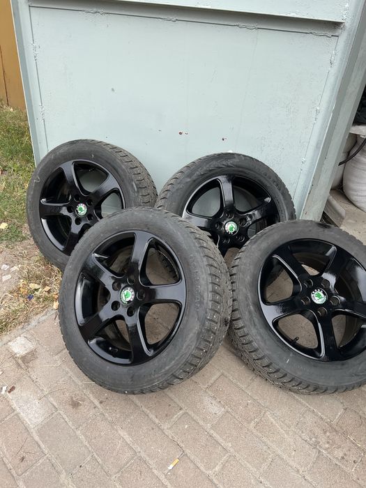 Зимові шини з дисками на ваг групу 205/55/R16