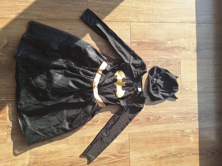 Kostium Batgirl H&M rozm. 122/128 wiek 6-8lat bal karnawał