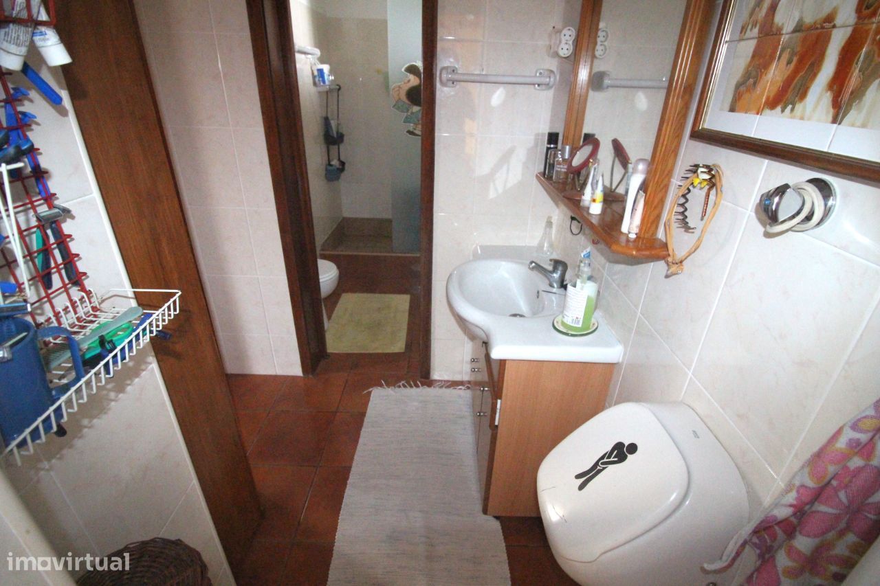Armação de Pêra T2 Renovado com Terraço Privado, Perto do LIDL