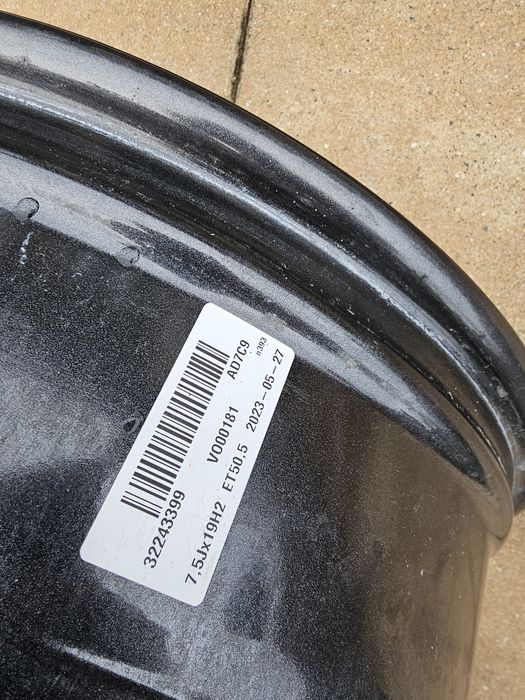 Felga 19cali 5x108 7.5j et50.5 oryginal Volvo