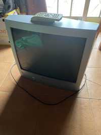 Televisao Grundig grande