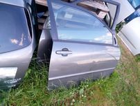 Toyota Corolla e12 02-07 drzwi prawy przód 3D