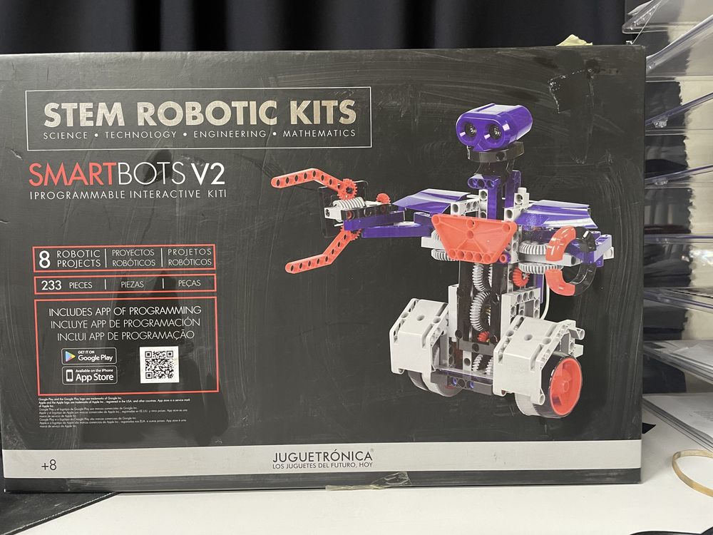 Robot jeździ swieci stek robot kits smart bots v2