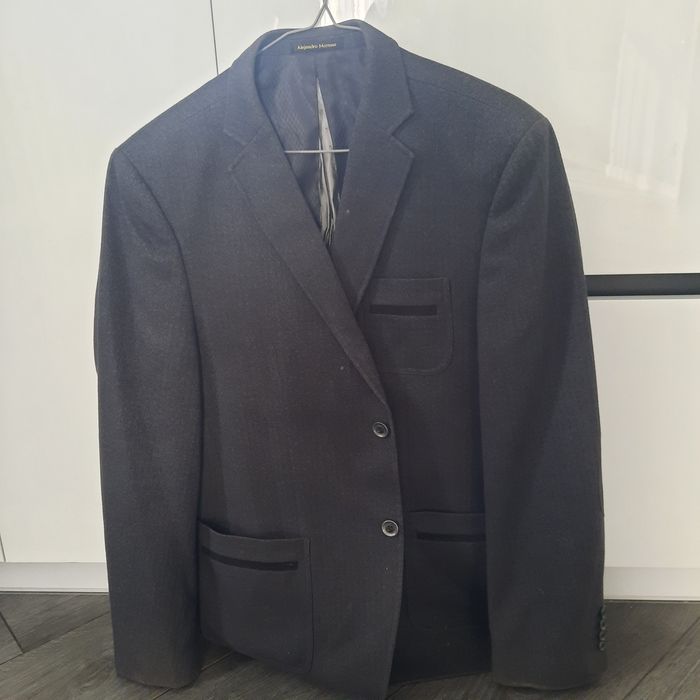 Красивий стильний піджак на юнака 176