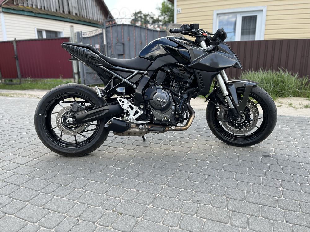 Продам suzuki gsx 8s