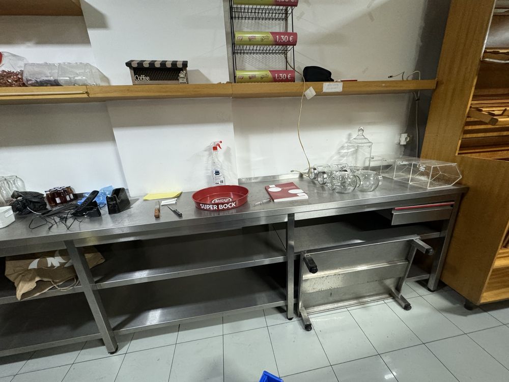 Balcão em aluminio