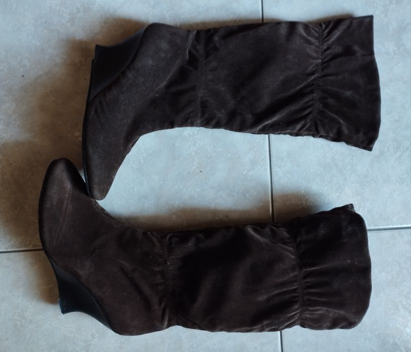 Botas cano alto, tamanho 36