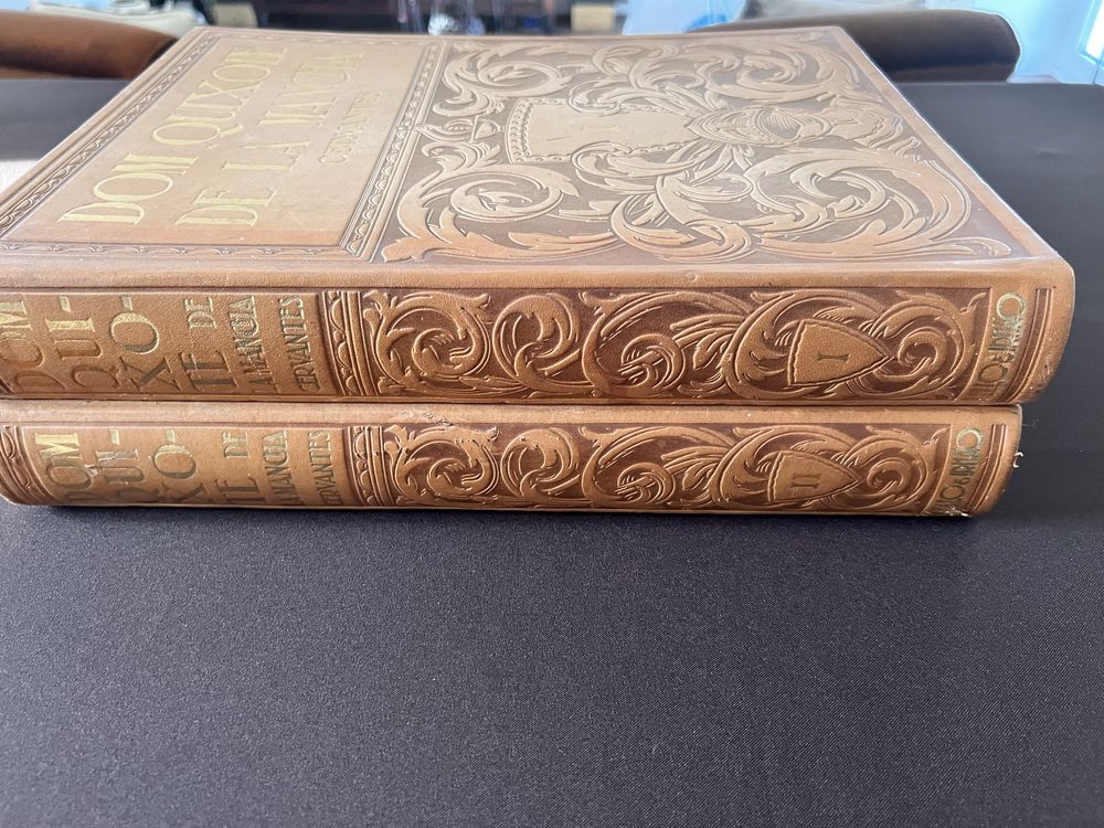 Livro Dom Quixote De La Mancha.Vol | e ||.Pele com gravações a ouro.