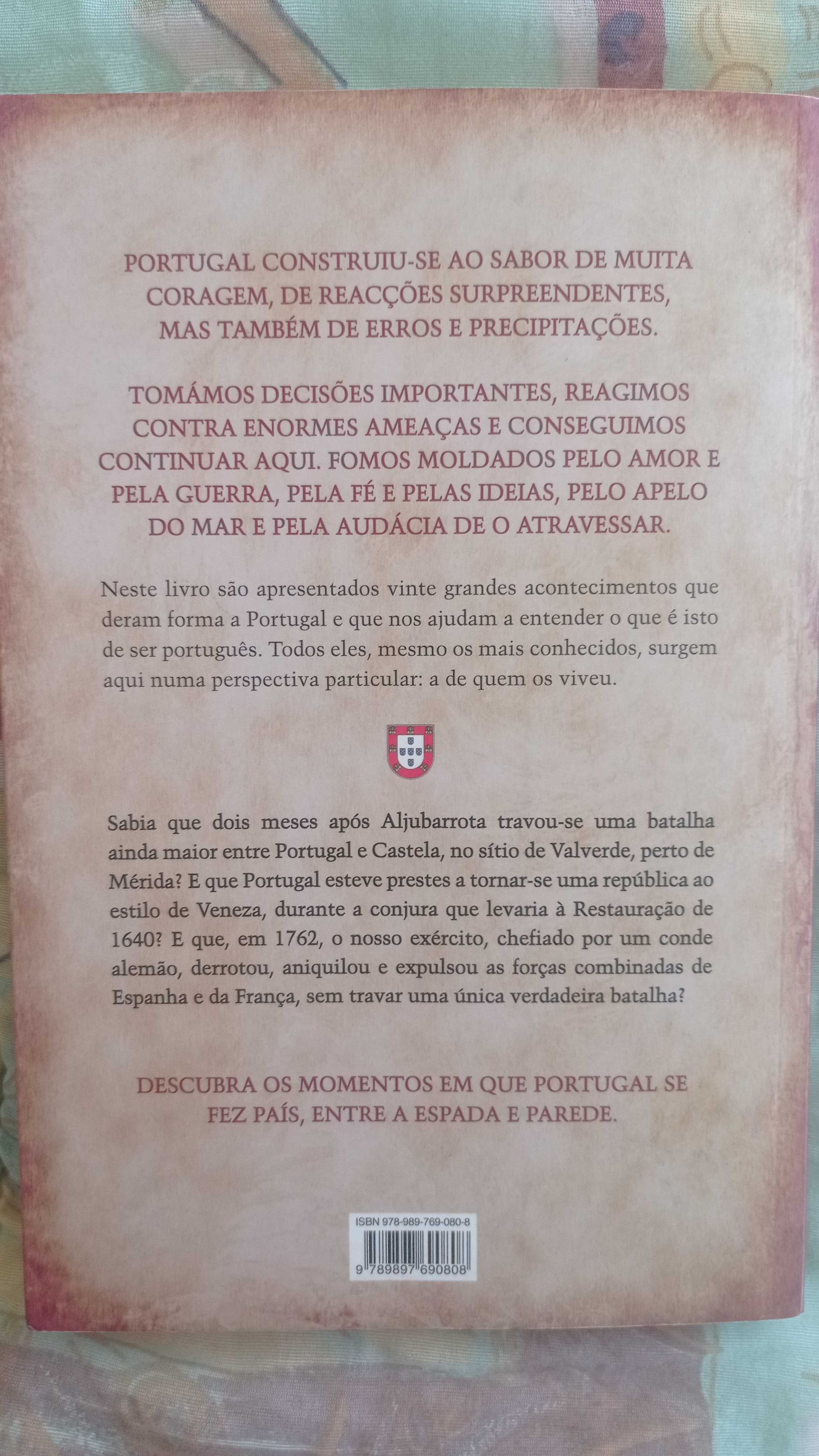 Livro Entre a Espada e a Parede