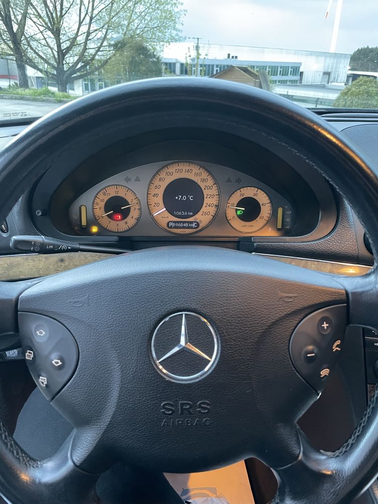 Mercedes E220 automatico