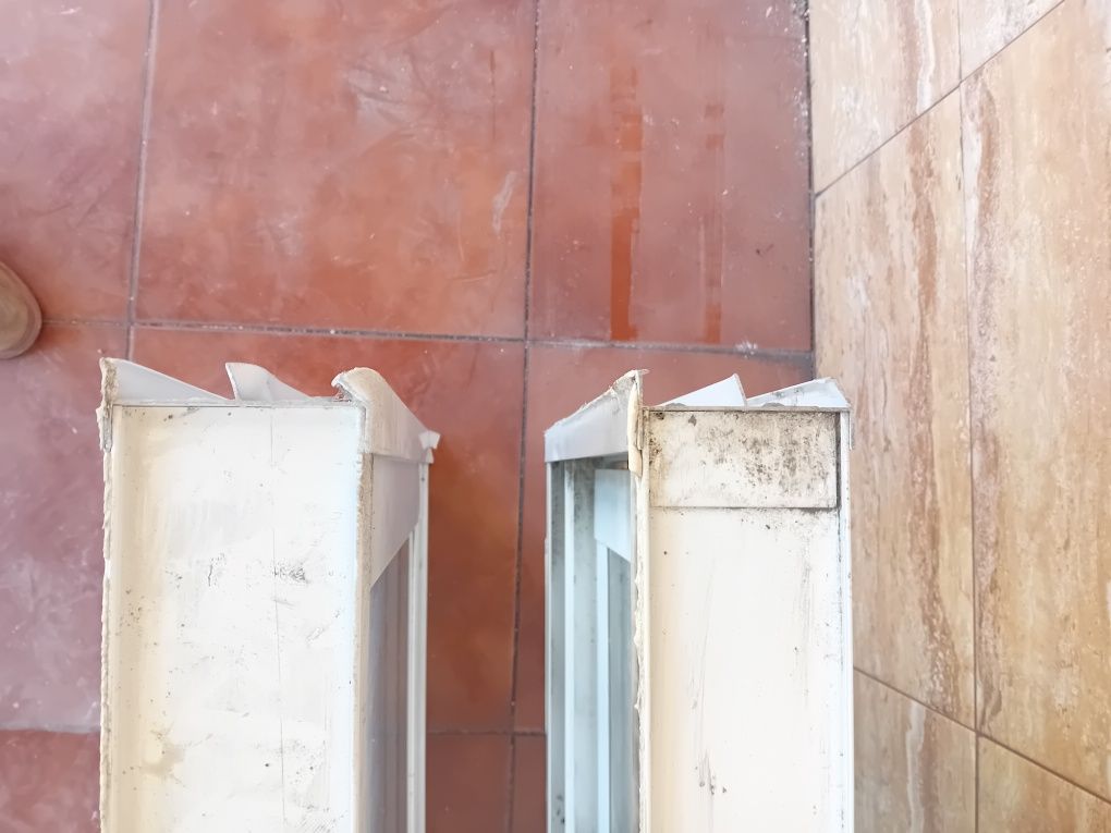 Janela correr vidro duplo. 2 unidades.