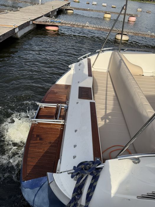 Катер Marex 270 Estremo