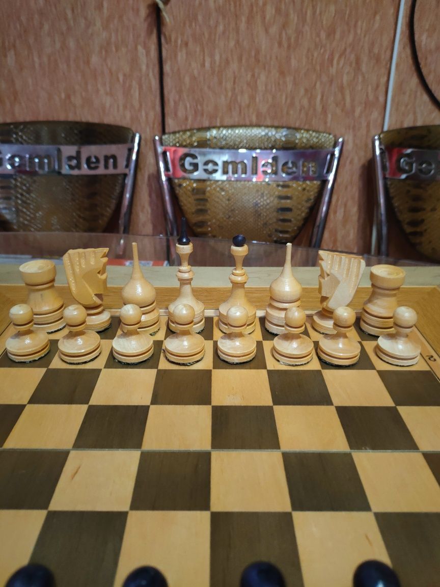 Три в одном большой набор Нарды, шашки, шахматы. Доска 54х54 см.