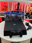PS4 Pro 1TB + 3 Gry