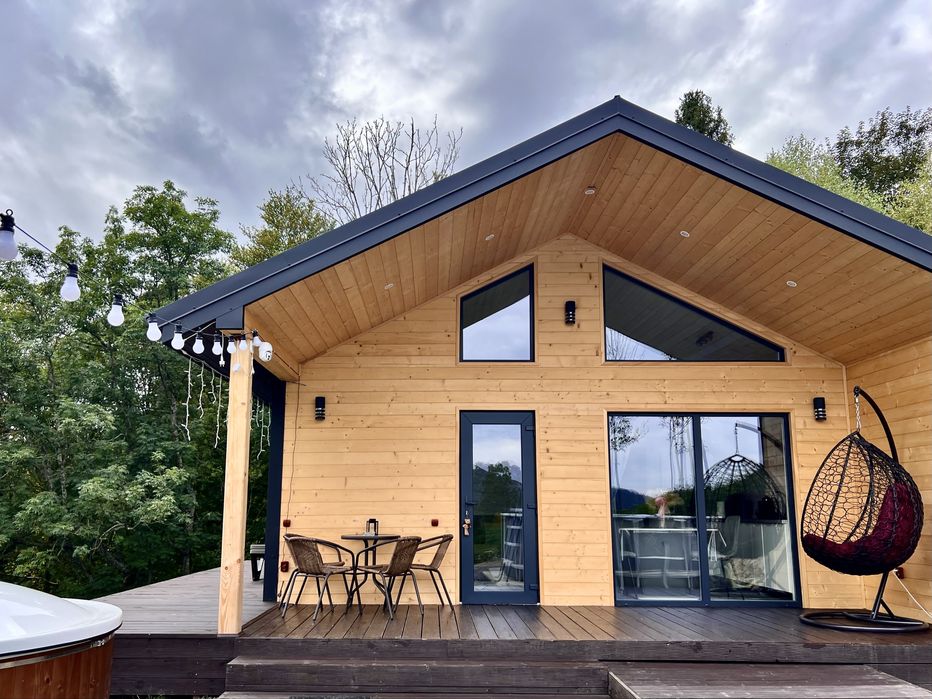 Оренда котеджу з чаном-джакузі