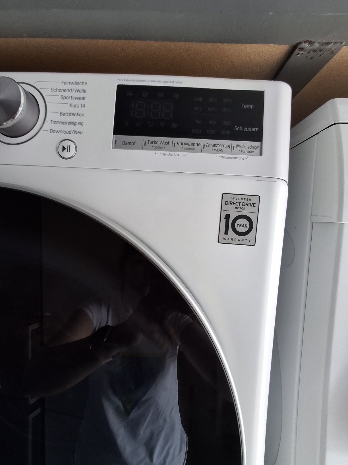 Пральна машина LG modelF6WV709P1