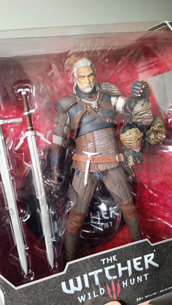 Wiedźmin Geralt McFarlane Figura 30 cm