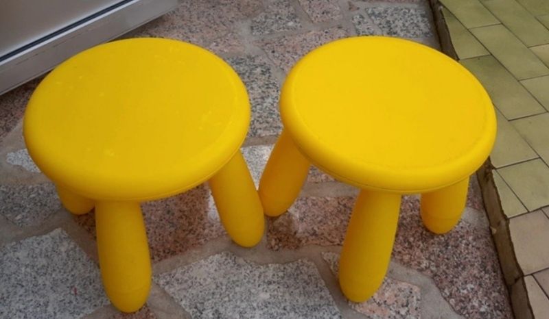 2 bancos de criança IKEA (usados)