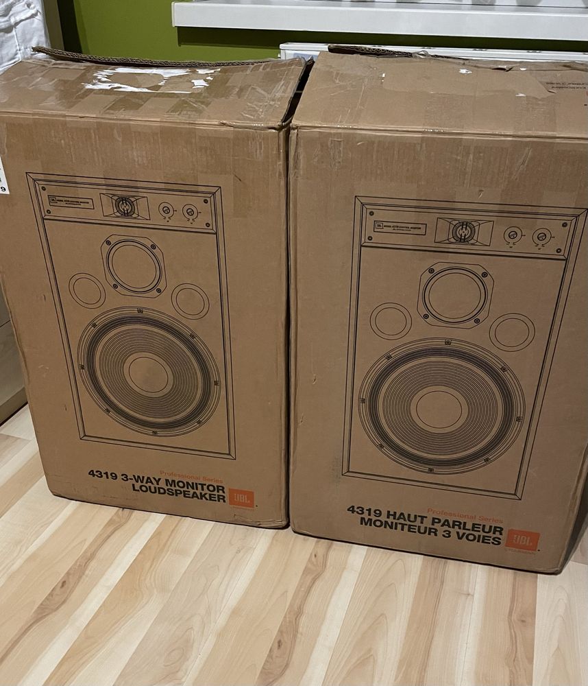 JBL 4319 + podstawki Vestlyd