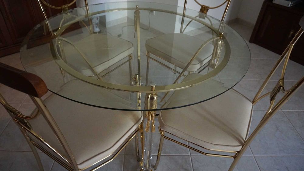 Conjunto de Mesa e Cadeiras de jantar