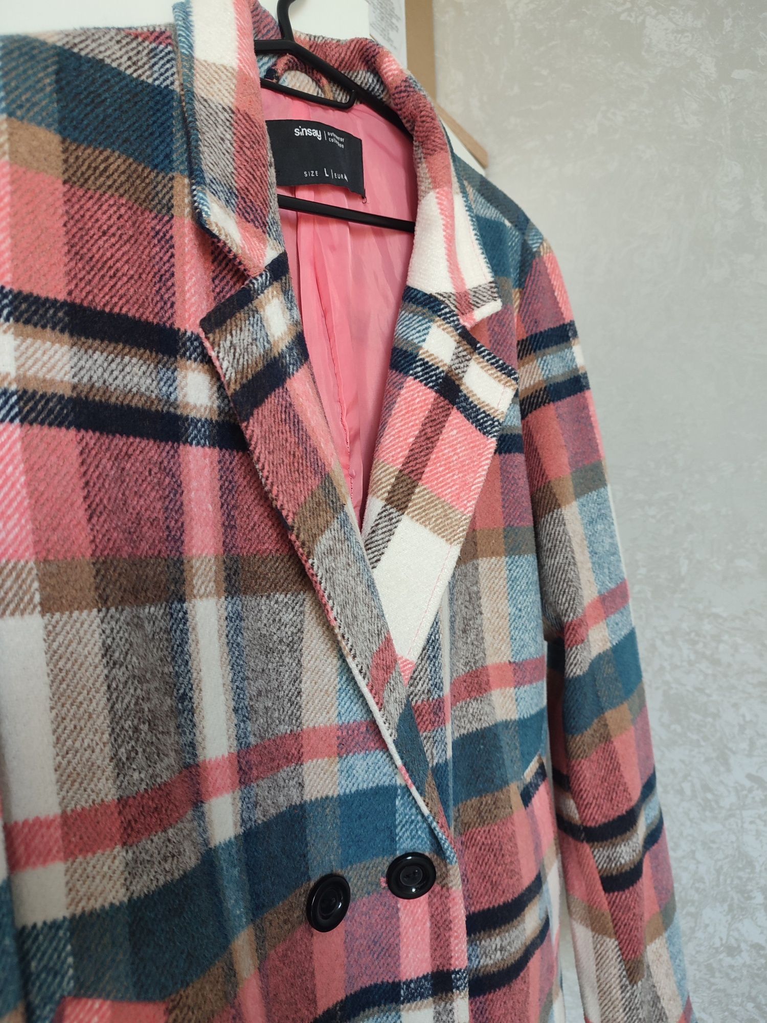 Пальто в клітинку,трінчер,рубашка в клітинку Mango, H&M