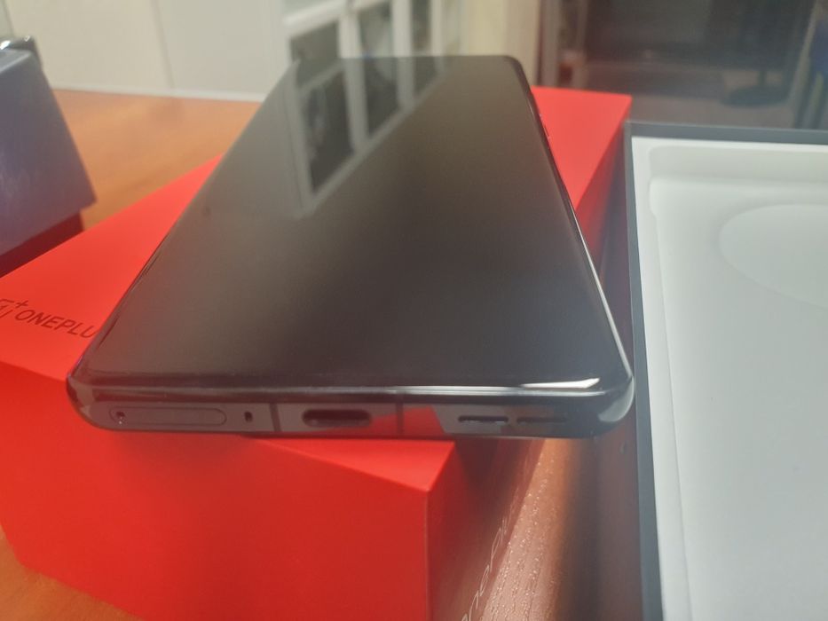 OnePlus 12 5G 12/256GB jak nowy Komputronik Gwarancja 10mies