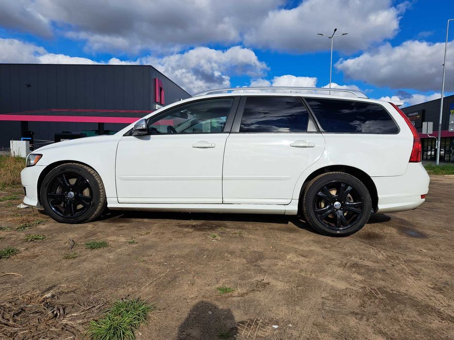 Volvo v50 2012 D4 R-Design Automat Euro 5
