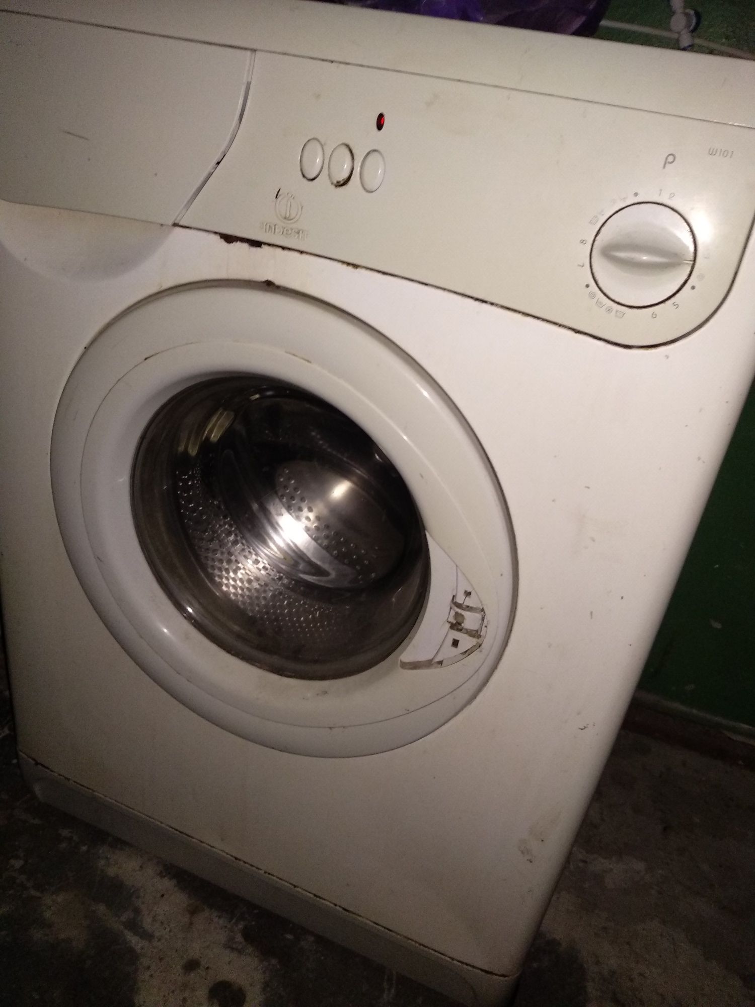 Робоча пральна машина