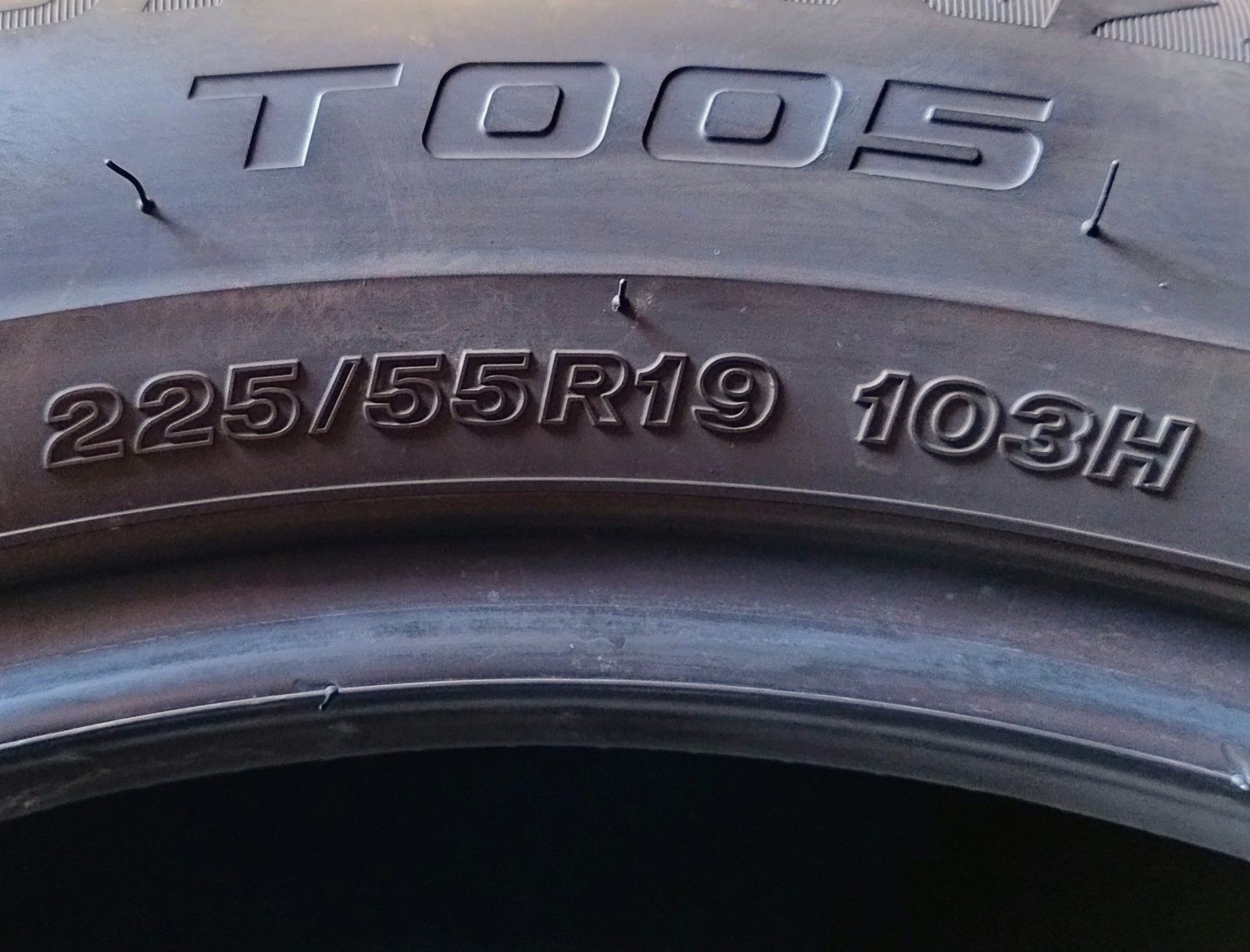 Шини б в літні R19 225/55 Bridgestone Turanza T005