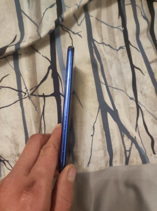 Продам телефон xiaomi mi 9 se